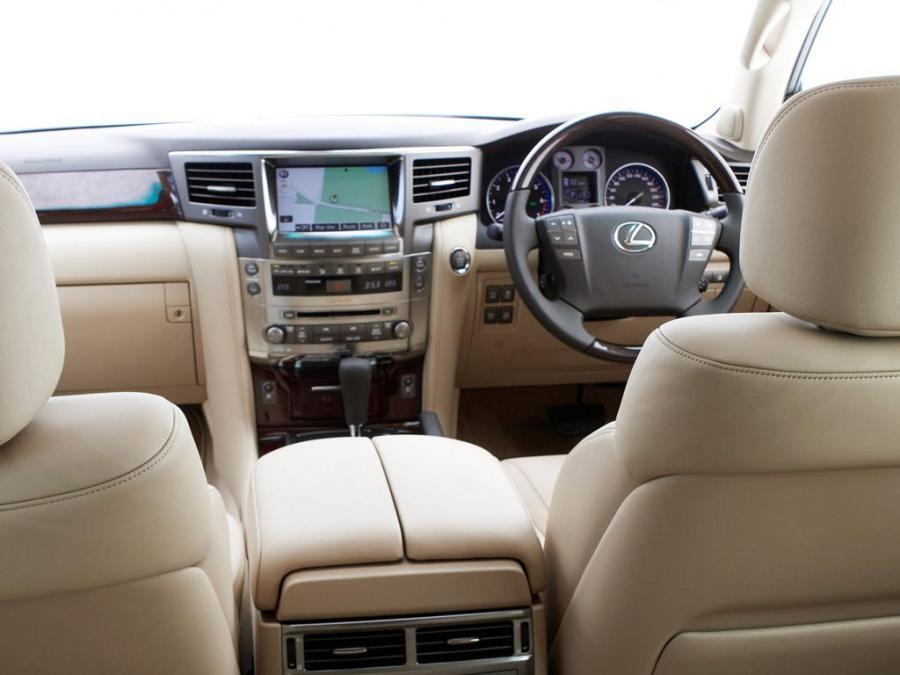  Lexus LX570 2008 года  (AU) (фото 21 из 24)
